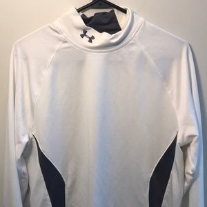 Under armor cold gear men’s large tee shirt